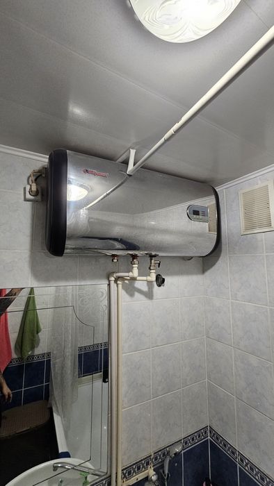 Продам водонагреватель Thermex 50л