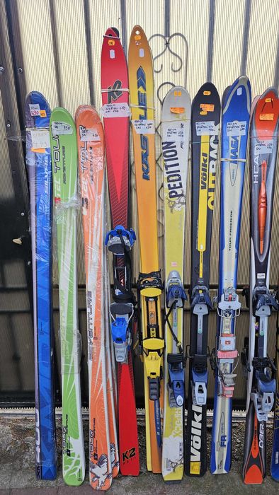 Ski-uri Tura noi si folosite stare buna, lichidare