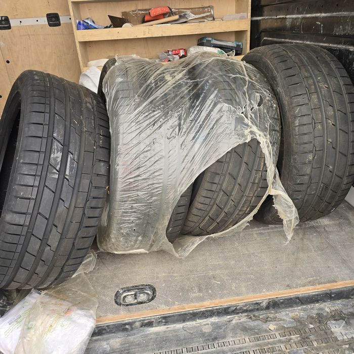 Cauciucuri vară Hankook 245/ 45 / ZR 19