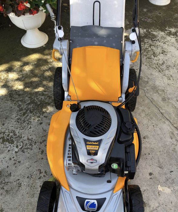 Masina de tuns iarba Briggs Statton