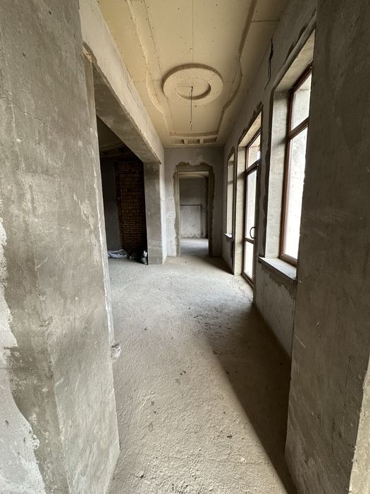 Сотилади уй тошкент кора сув 8х