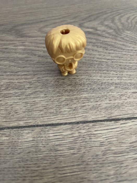 продам фигурки осд и гарри поттер