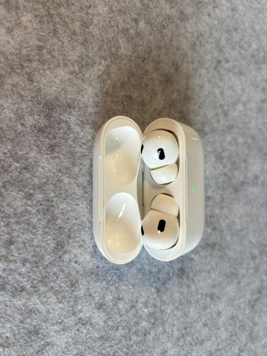 AirPods Pro 2nd gen (MagSafe)