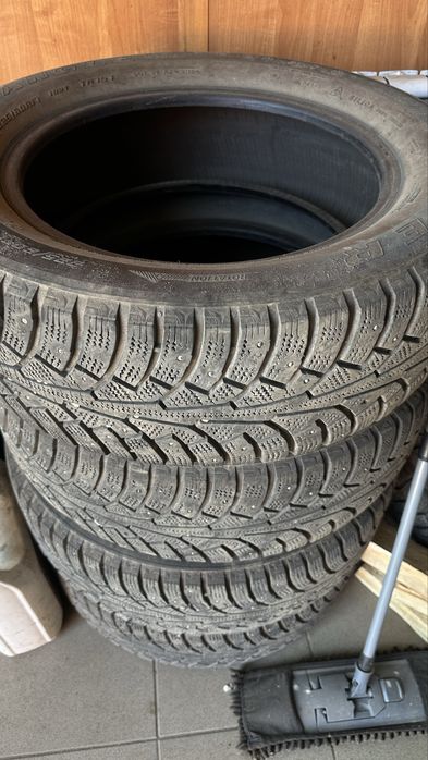 Продам резину 225/60/17