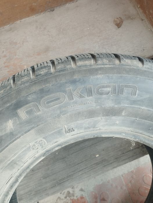 Продам Шина зимняя б/у