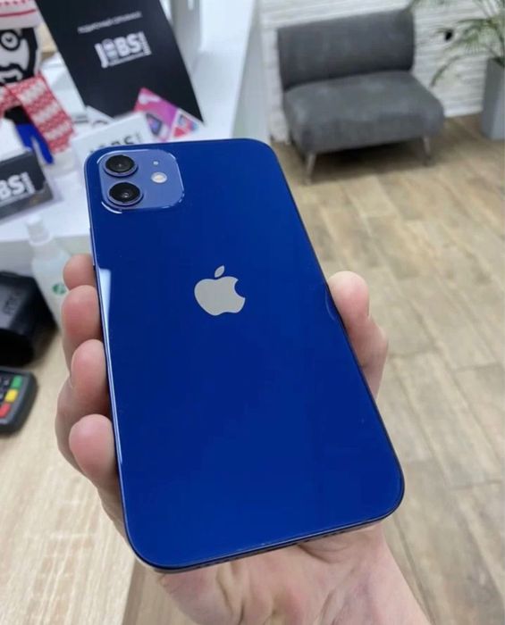 Продам iphone 12