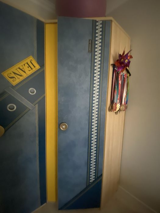 Шкаф jeans б/у продам