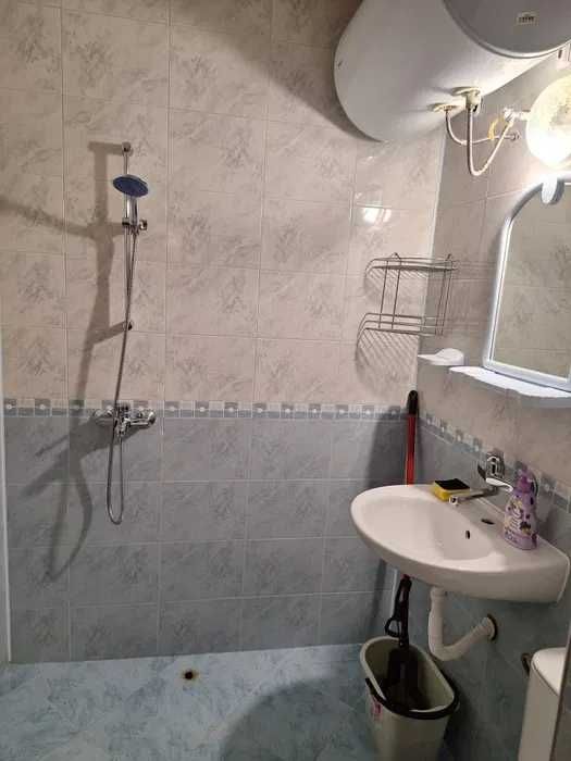 Дава се под наем Двустаен апартамент в Бургас, Славейков - 60 кв.м за 204 € - Снимка #5