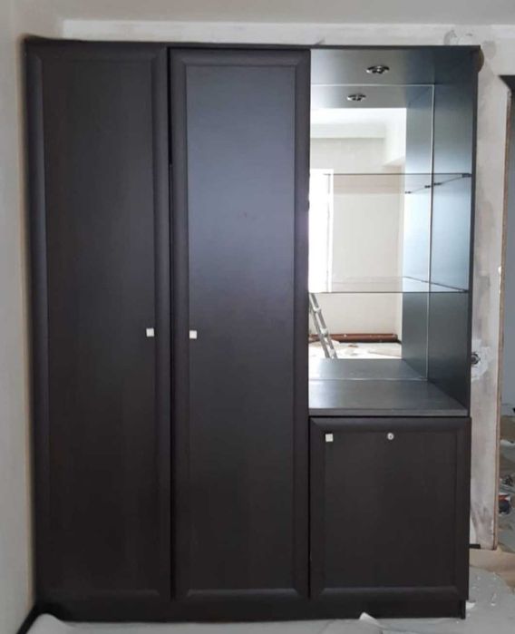 Продам разные столы, парты, шкафы
