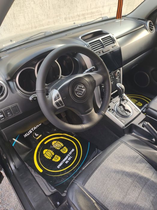 Продам автомобиль Suzuki Grand Vitara