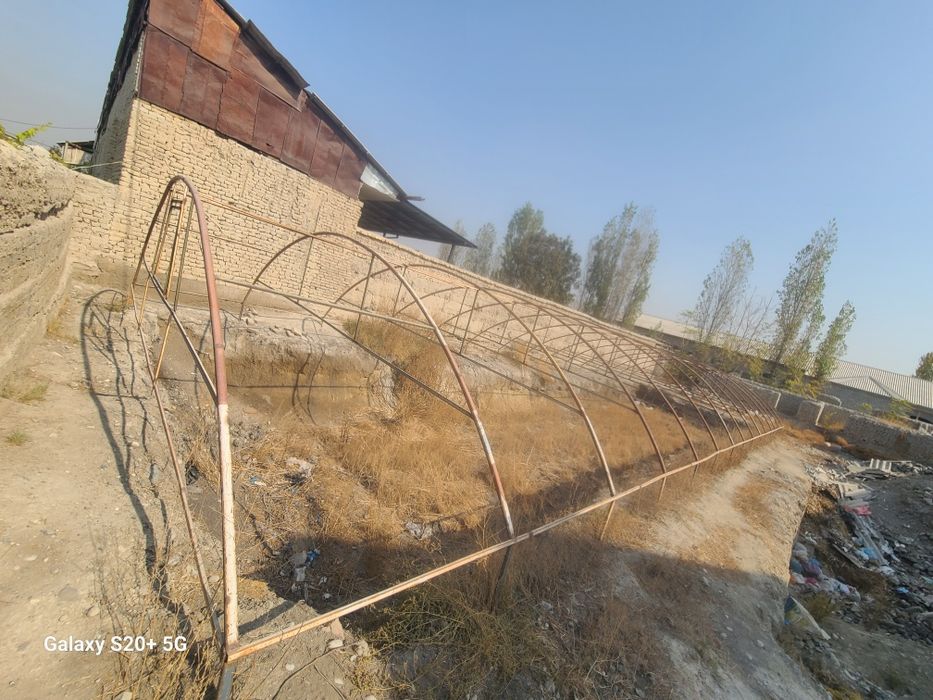 Теплица сотилади.
