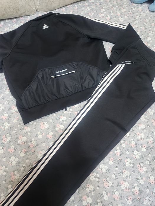 Спортивный костюм Adidas, 250.000 сум