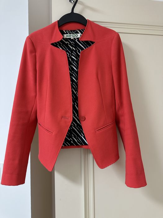 Жакет Kenzo в отличном состоянии. Размер M 44-46.