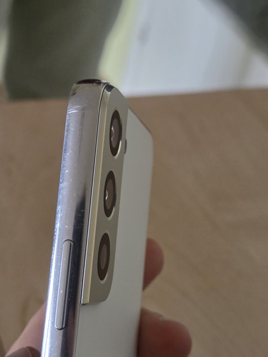 Samsung S22 256GB White