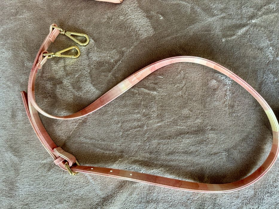 Чанта ,марка Guess