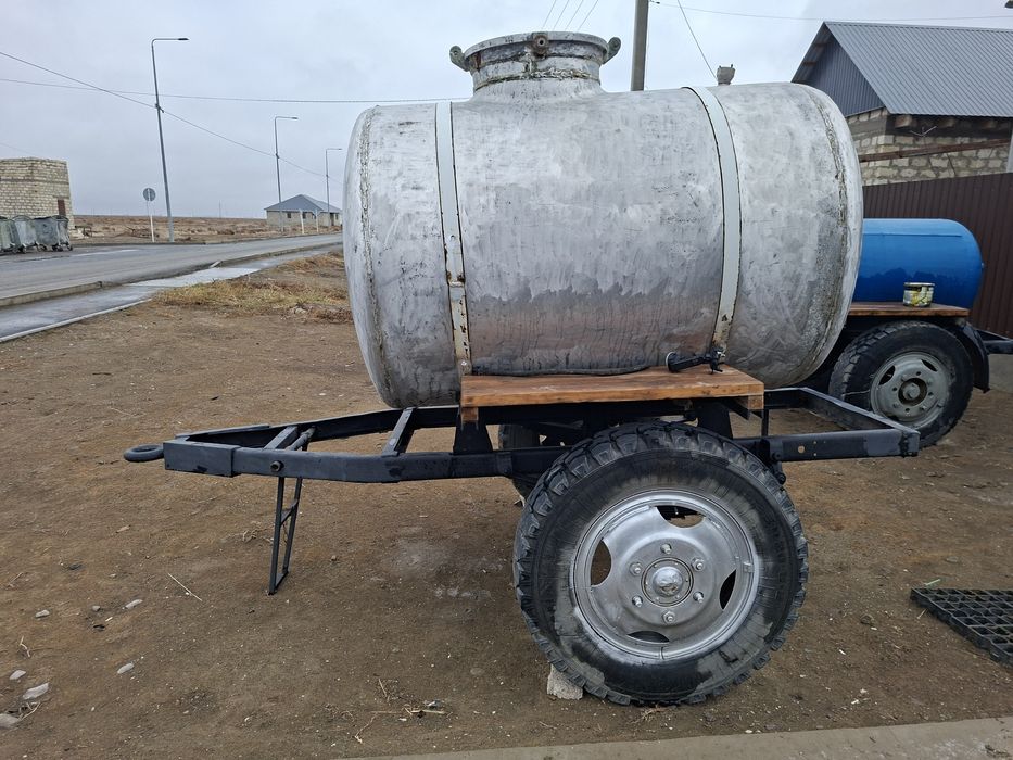 Прицеп бочка 800л, 1тонна,