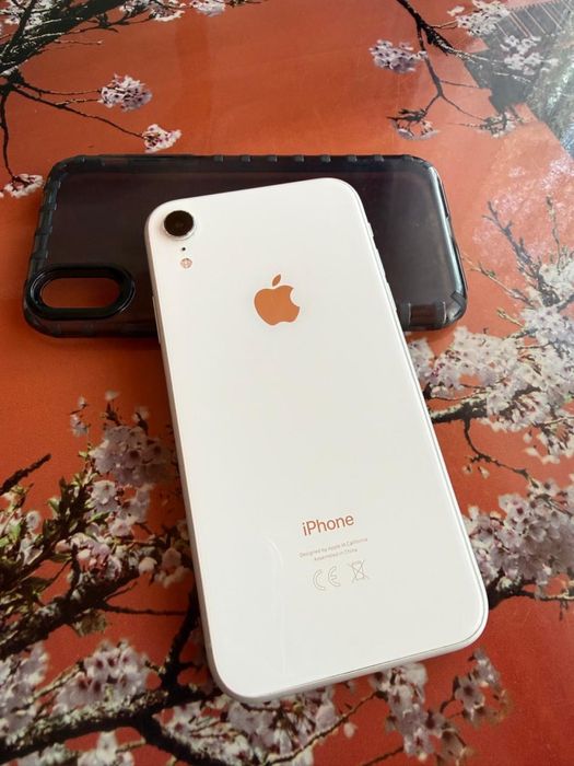 Два айфона и один андроид