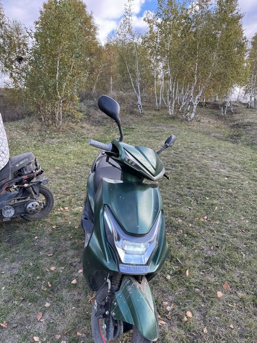 Продам скутер 150кубов