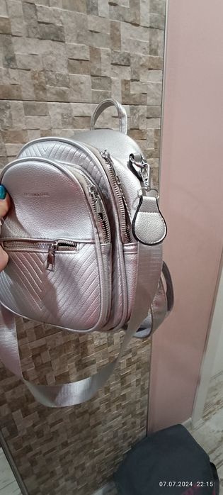 Сребриста чанта малка и раница