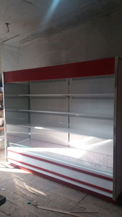 Витринниы холодильник горко