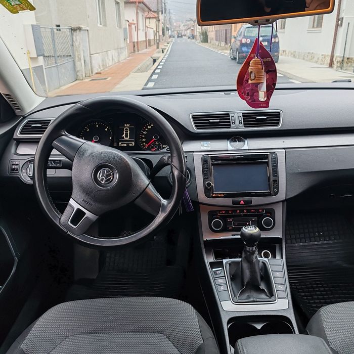 VOLKSWAGEN Passat 2011 — imagine 9