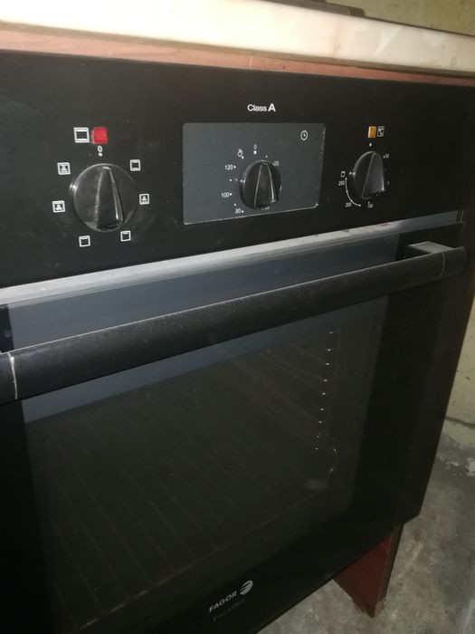 Кухня с ел. уреди