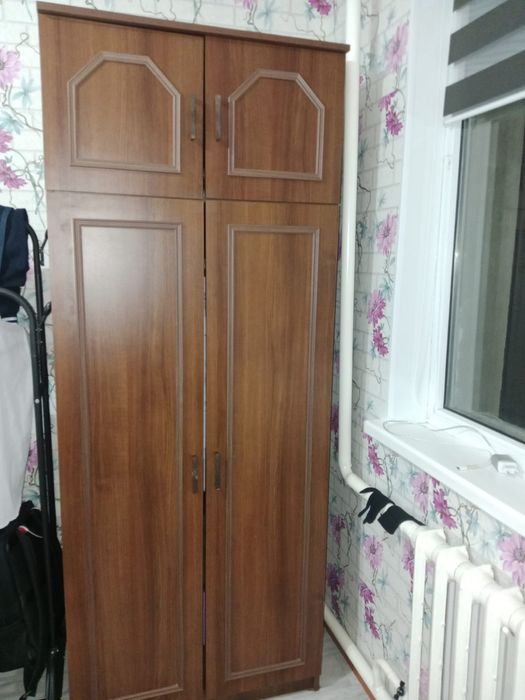 Продам стенку и прихожку