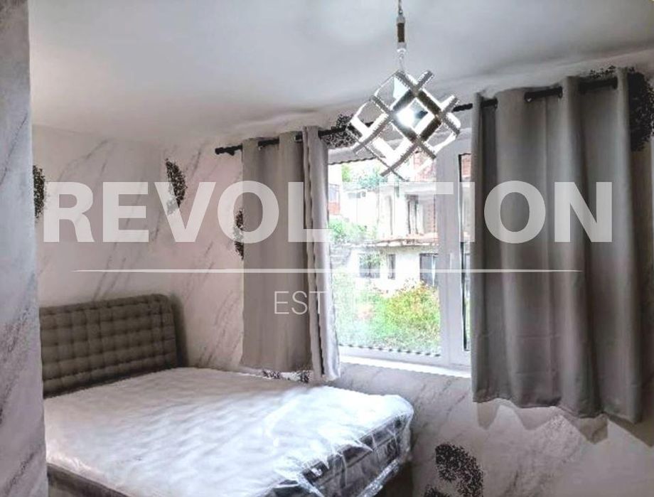 Дава се под наем Тристаен апартамент в Варна, Бриз - 120 кв.м за 900 € - Снимка #4