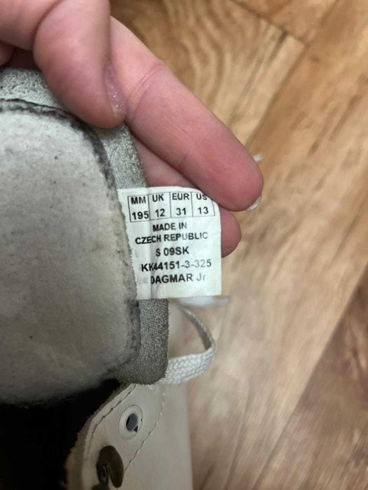 Продаются Коньки фигурные