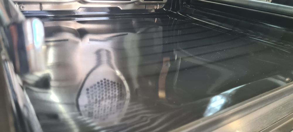 Фурна за вграждане Elektrabregenz MBD 76000 B с функция за пара, A+, 71 литра, вградена книга с рецепти, черен стъклен капак