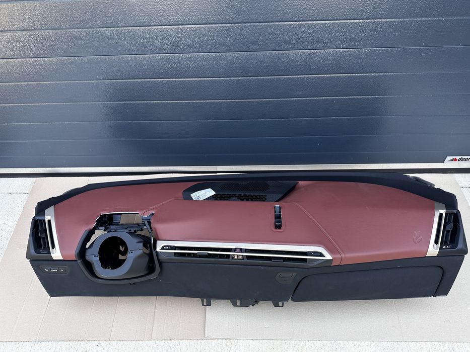 Plansa bord BMW IX