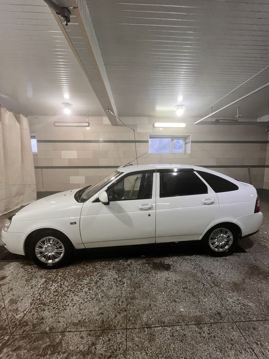 Приора 2013 год хэтчбек