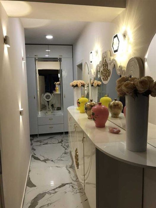 Дава се под наем Двустаен апартамент в Бургас, Лазур - 57 кв.м за 188.7 € - Снимка #2