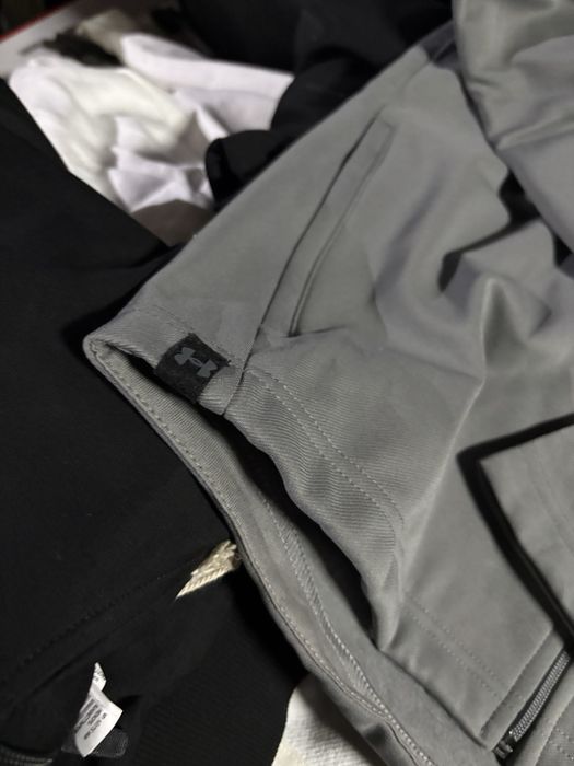 Мъжки спортен комплект горно и долно екип анцуг UNDER ARMOUR