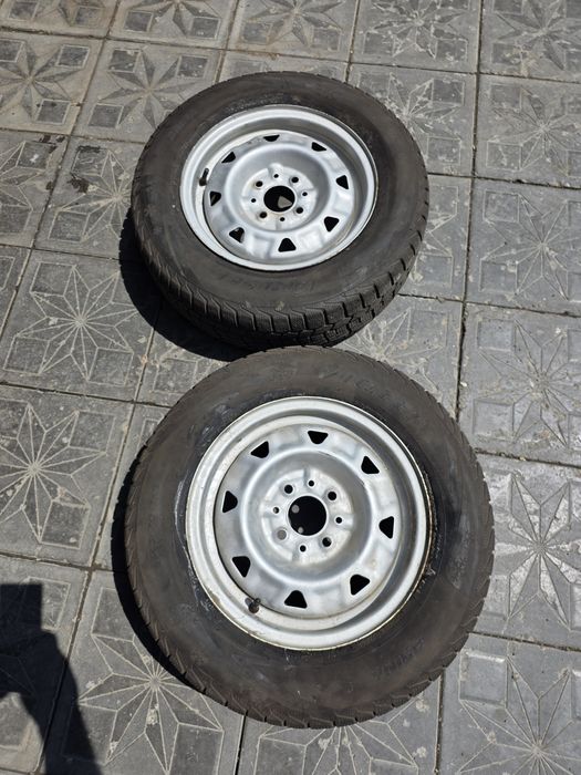 Два всесезонных колеса на прицеп