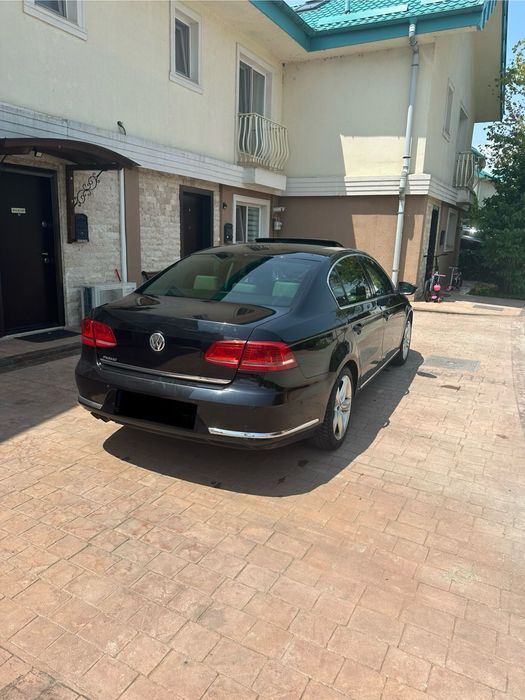 VOLKSWAGEN Passat 2011 — imagine 4