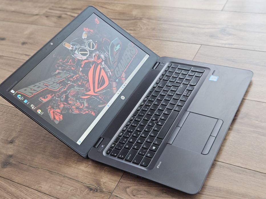 Laptop Gaming Hp Zbook Intel i7 6th, 8GB DDR4, 2 placi video AMD FirePro, SSD 512GB, 15.6 FHD