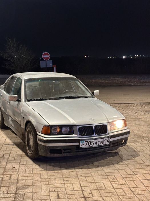 Продаю BMW E36 2,5 литра