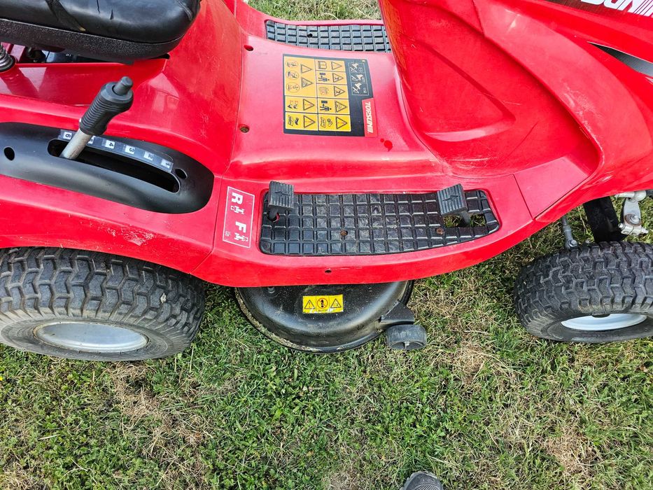 Тракторна Косачка Briggs&Stratton  17,5. Коня. ПЕРФЕКТНА