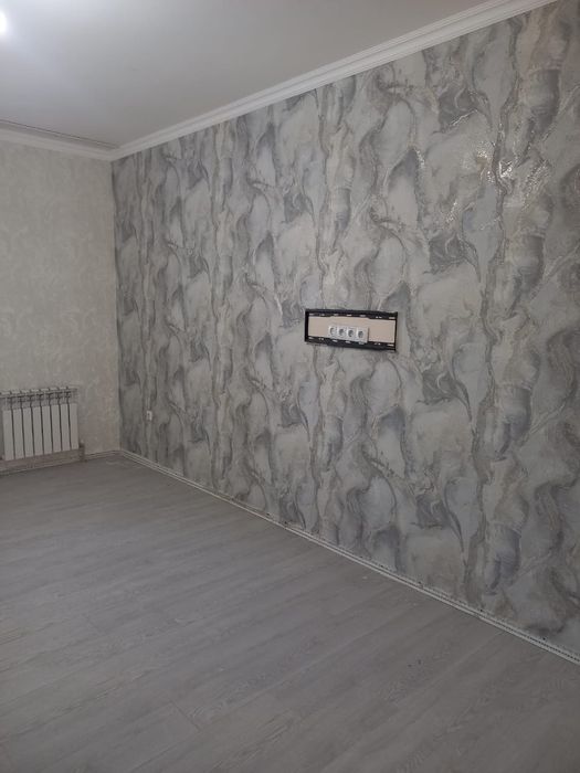 Поклейка обоев качественно