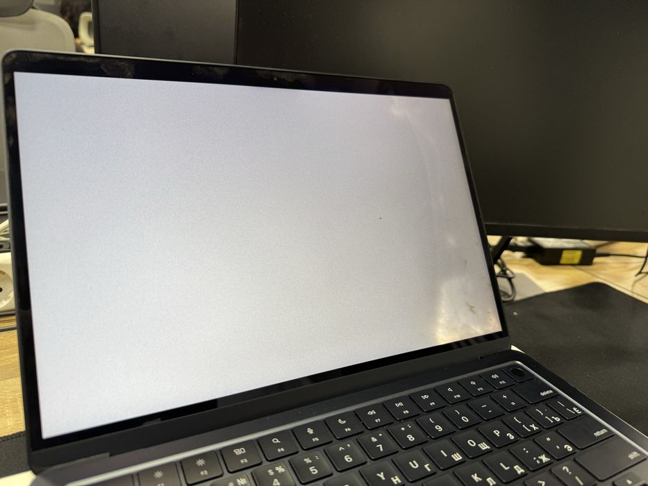 MacBook Air M2 8/256