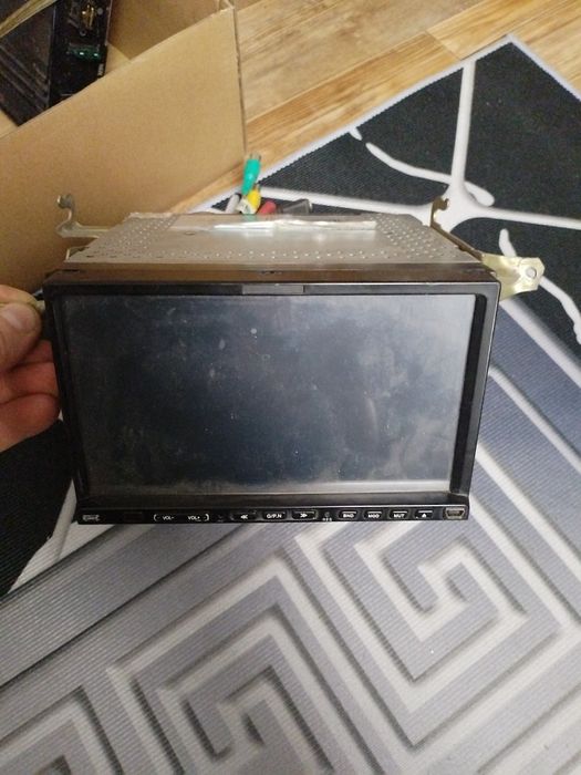 Продам автомагнитолу.