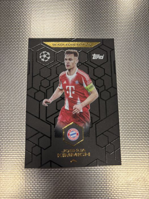 Футболни карти - season 25/26 (topps)