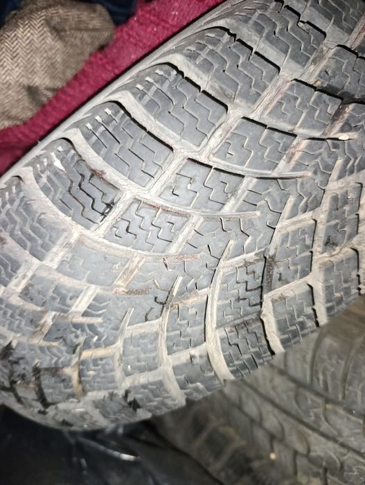 Зимни гуми Firestone 14" и тасове за Пежо 206, 1.4 бензин