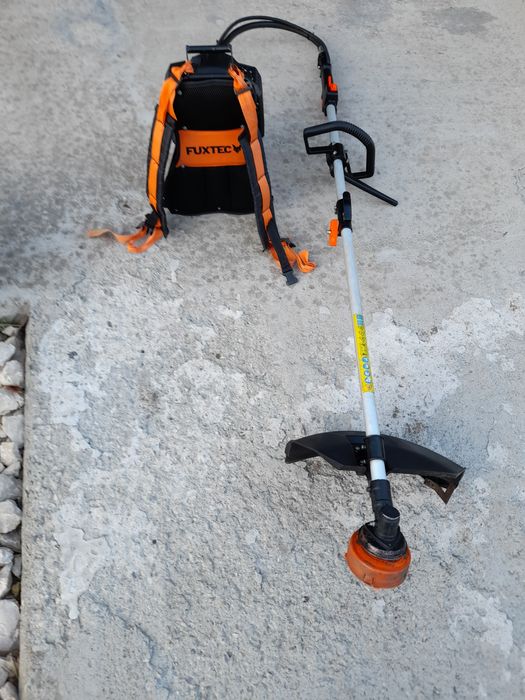 Vand motocoasa tip rucsac marca fuxtec Made in Germani2in1