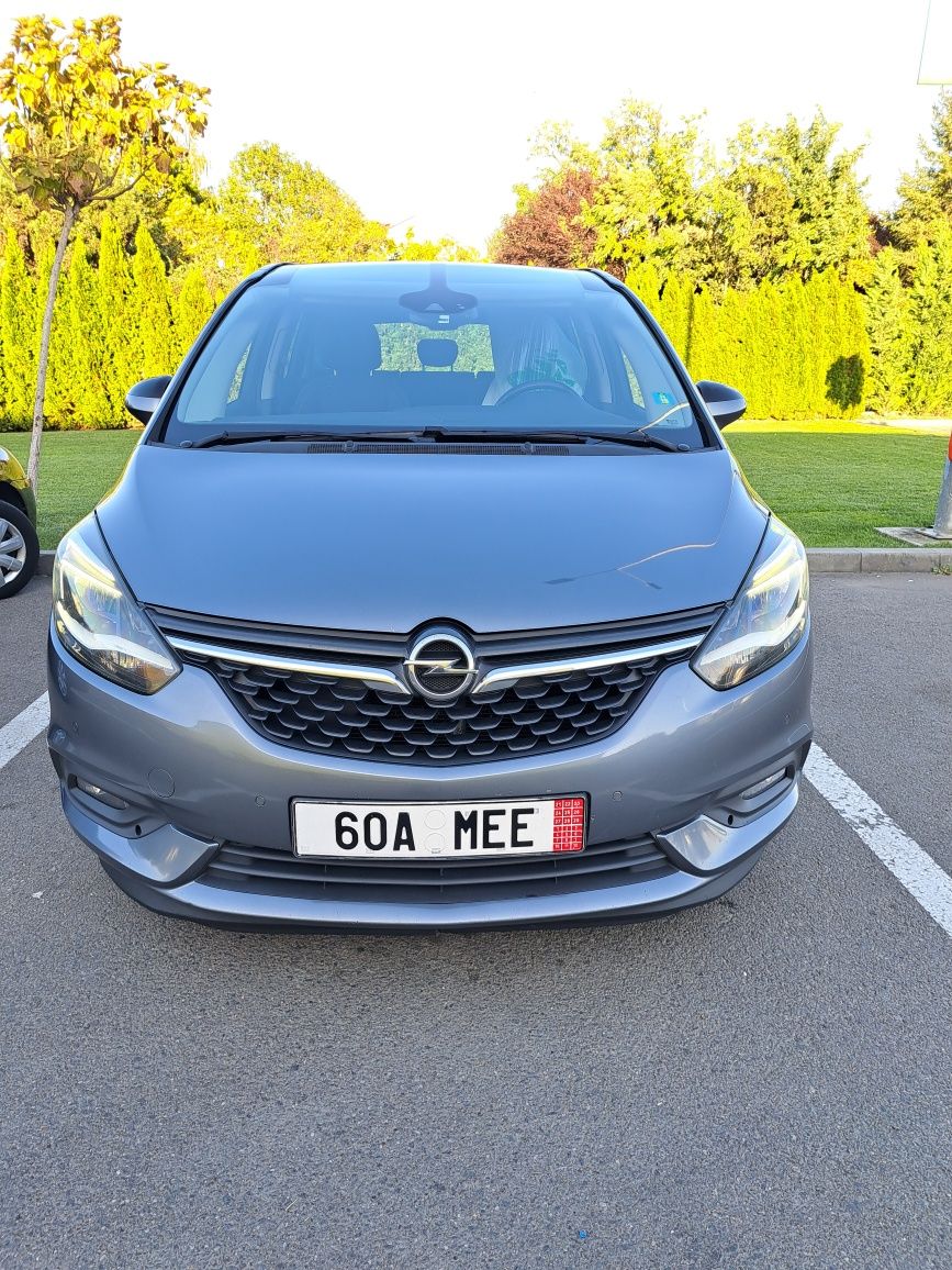 File:Opel Zafira C 2016 facelift at Schaffen Diest (2017).jpg - Wikipedia