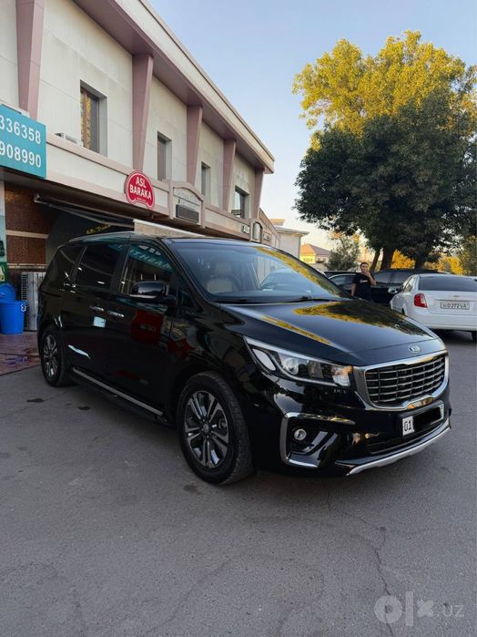 kia carnival srochno sotiladi