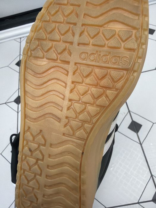 Кроссовки адидас оригинал Adidas