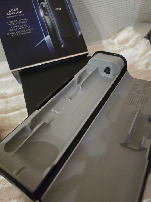 Periuta dinti Oral-B, Genius X 20000