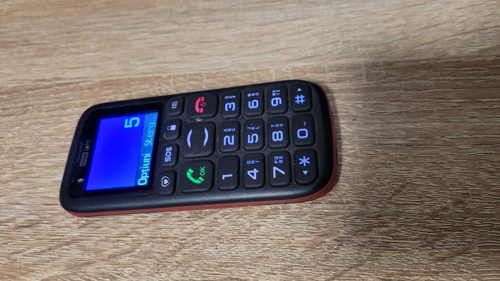 Telefon  mobil  flip pentru Seniori taste mari luminate